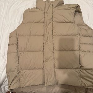 Brand new lululemon puffer vest